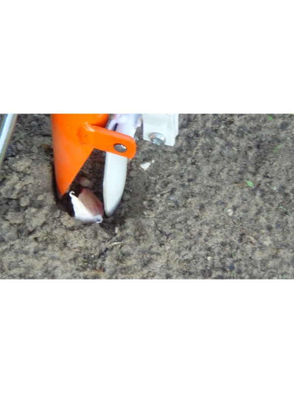 Ročna cevna sejalnica 35