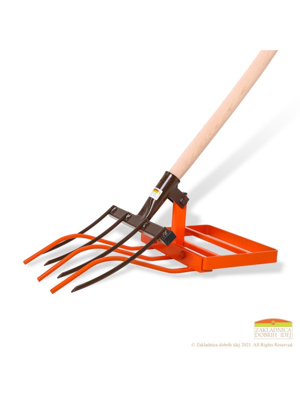 Innovative fork for aeration and loosening the soil 30