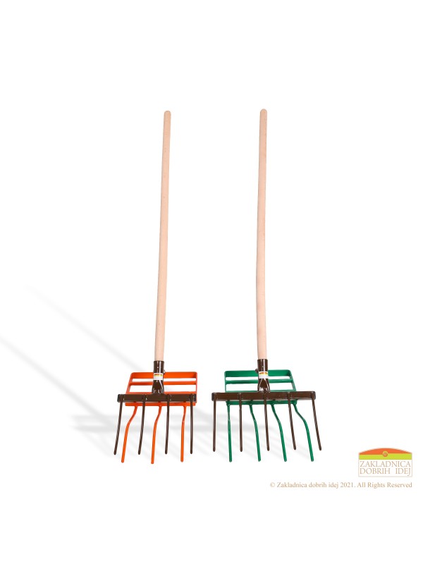 Innovative fork for aeration and loosening the soil 30