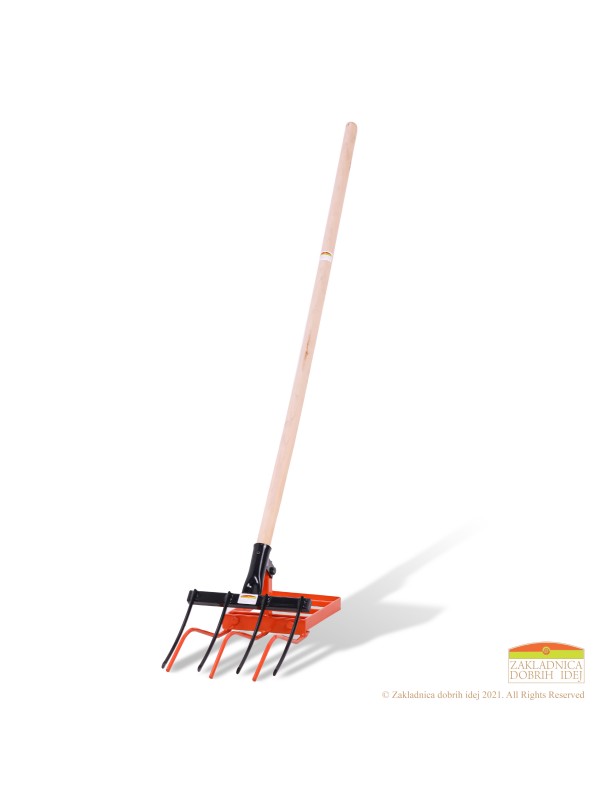 Innovative fork for aeration and loosening the soil 30