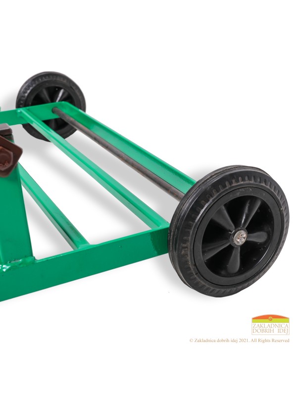 Innovative forks with wheels for aeration and tillage 60 cm wide 