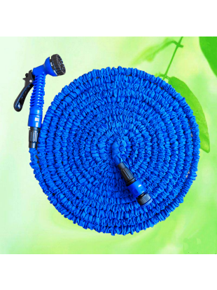 Expandable garden hose with adjustable spray handle